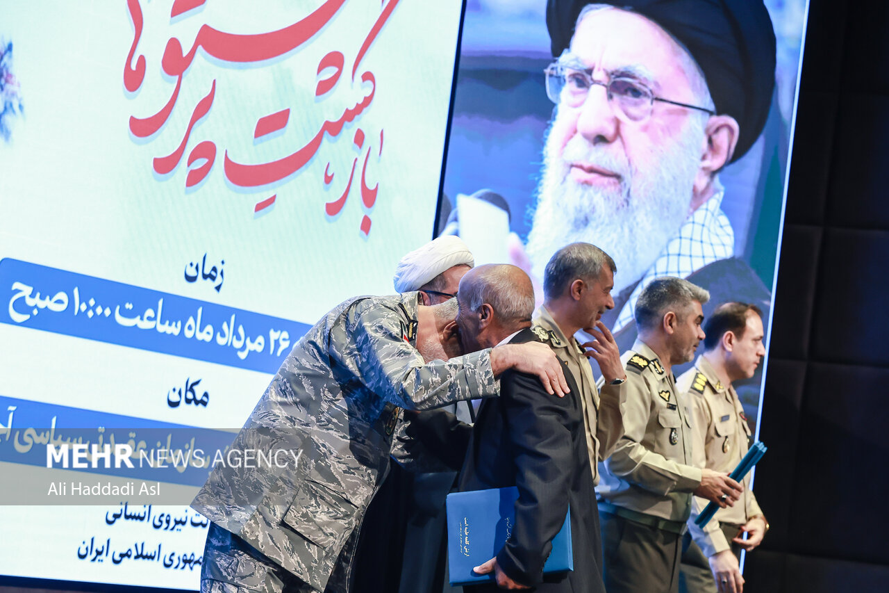 مراسم «بازگشت پرستوها»