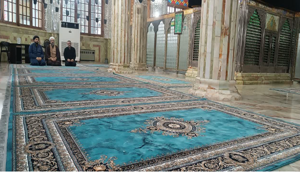 اهدای ۲۲ تخته فرش نفیس به آستان مقدس امامزاده هاشم رشت
