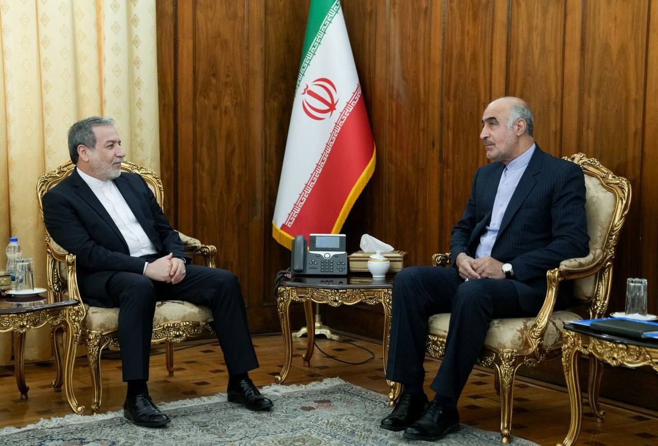 عکس/ دیدار سرکنسول جدید جمهوری اسلامی ایران در آستاراخان با وزیر امور خارجه