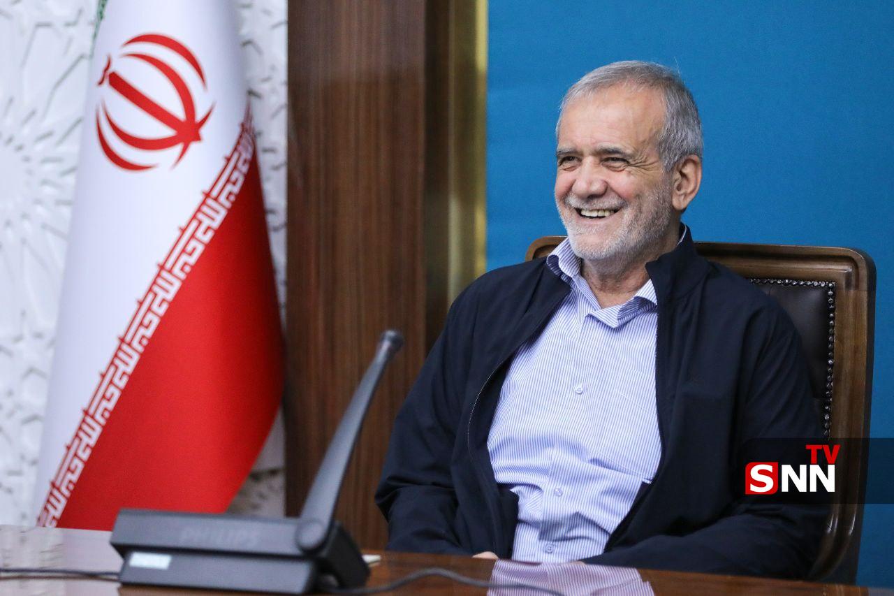 عکس/ حضور رئیس جمهور در جلسه بررسی و رفع موانع توسعه نیروگاه‌های تجدیدپذیر