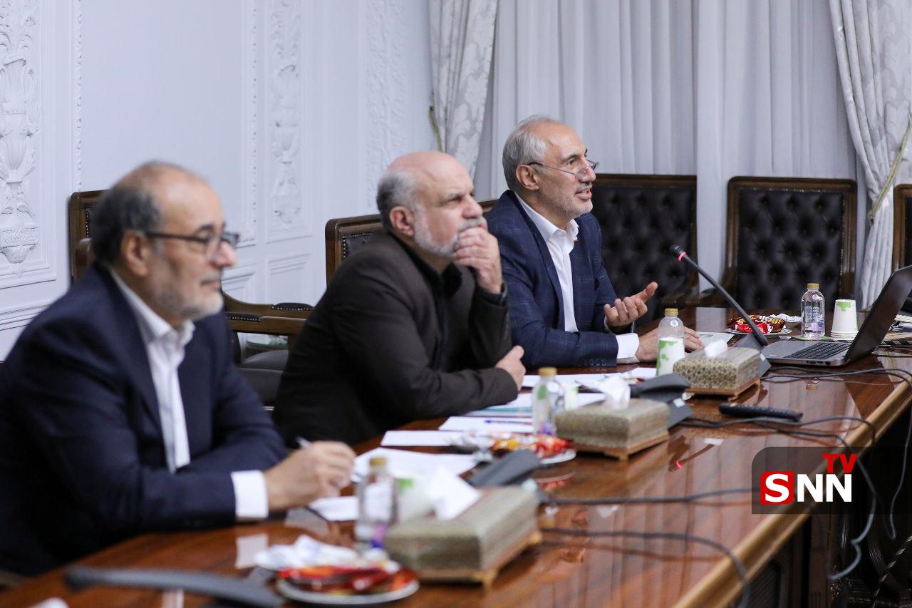 عکس/ حضور رئیس جمهور در جلسه بررسی و رفع موانع توسعه نیروگاه‌های تجدیدپذیر
