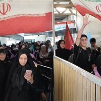 تردد حدود ۳.۲ میلیون زائر از مرز مهران/فعالیت‌ تجاری از سر گرفته می‌شود