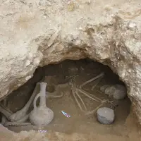 کشف دوقلوهای اشکانی در لیارسنگ‌بن گیلان