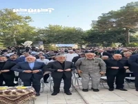 نواختن سرود ملی ایران در‌ مراسم تشییع پیکر استاد فرشچیان 