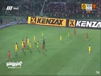 ضربه سر بازیکنان پرسپولیس از بالای دروازه فجر به بیرون رفت
