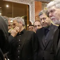 دیدار وزیر فرهنگ با خانواده استاد فرشچیان در اصفهان