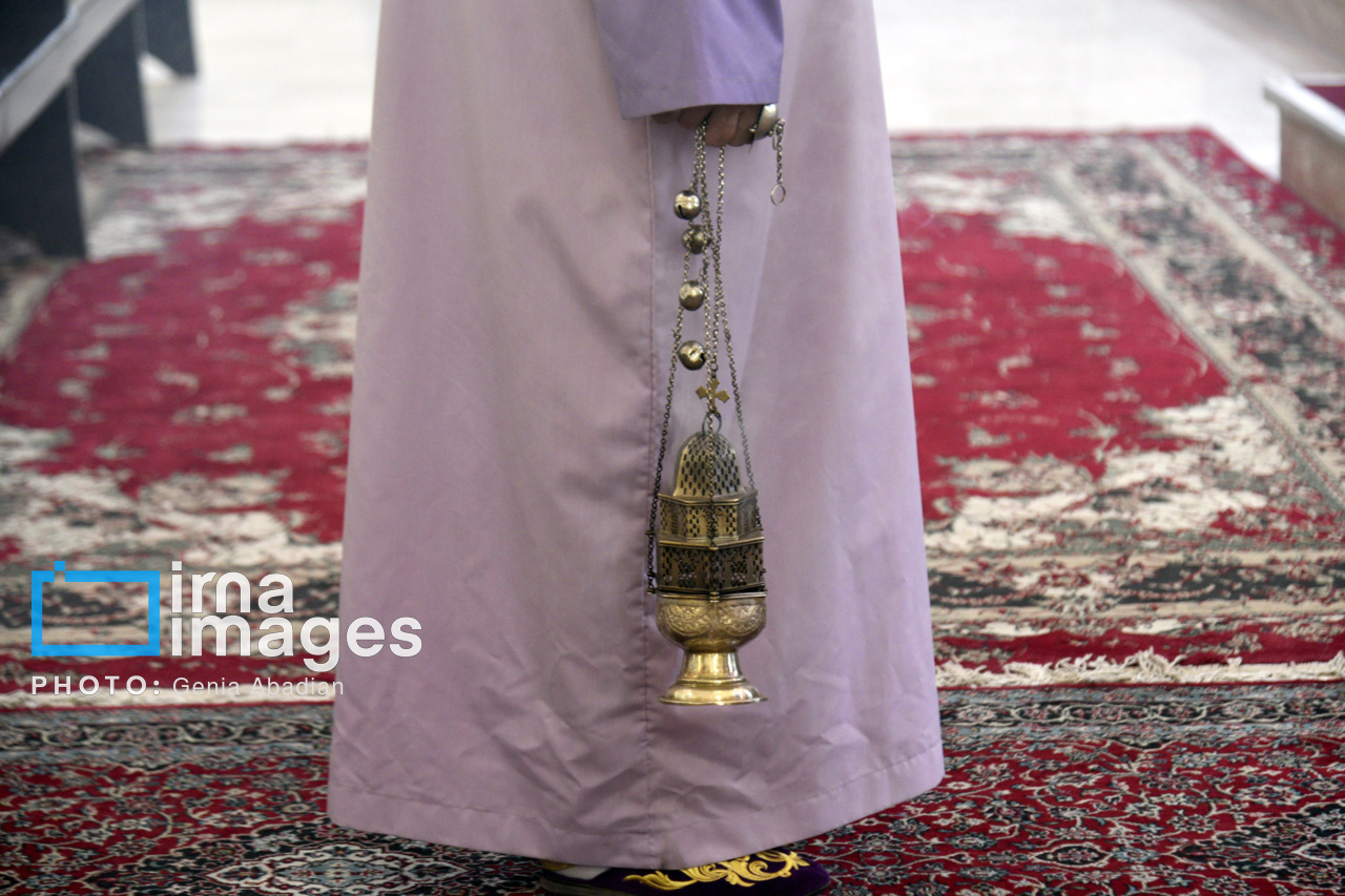 بزرگداشت عروج حضرت مریم (س) و عید تبرک انگور