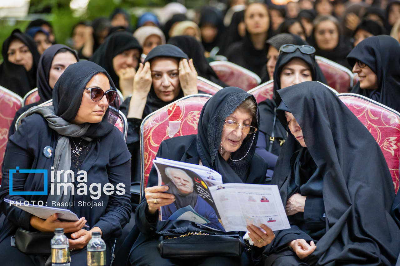 عکس/ بزرگداشت استاد «محمود فرشچیان »