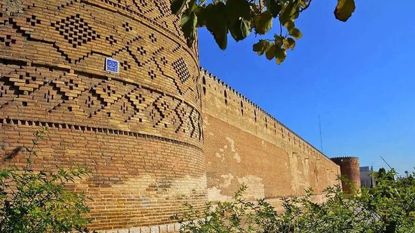 رخت نو بر تن ایوان ارگ کریمخانی شیراز