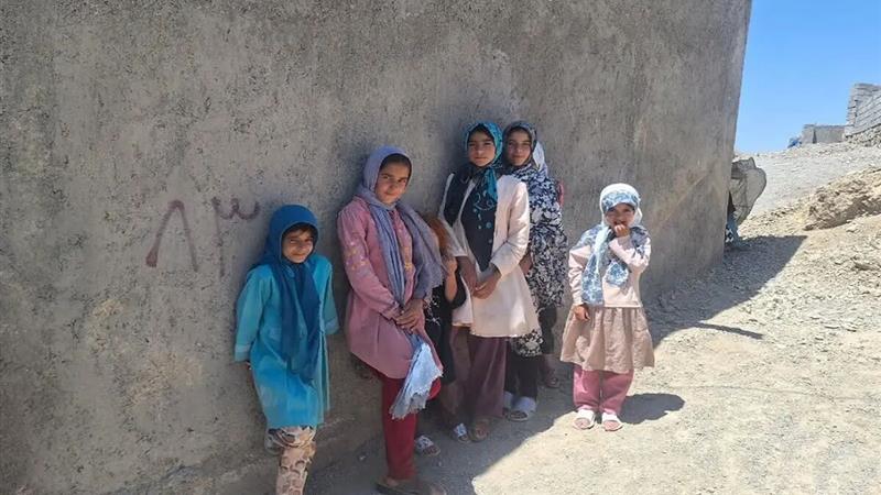 چشم در چشم کودکان مرزنشین، پشت دیوار رویاها