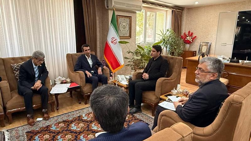 استاندار کردستان: شرکت‌های دانش‌بنیان در تجهیز مراکز درمانی به سامانه‌های خورشیدی کمک کنند