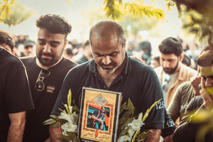 عکس/ تشییع آتش‌نشان فداکار در کنگان