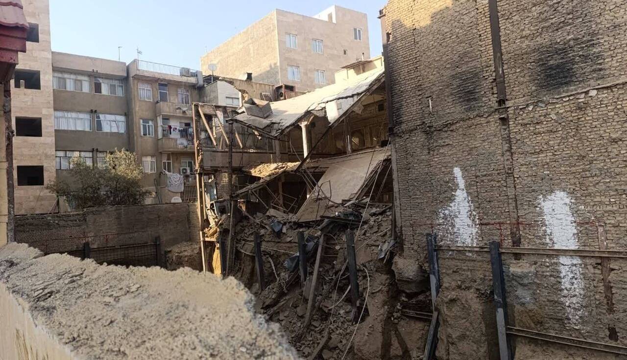 حادثه آوار در شهرک ولیعصر تهران؛ نیمی از سالن پذیرایی متروکه تخریب شد