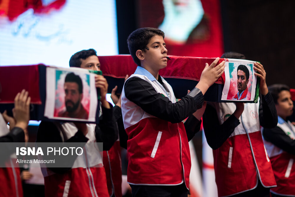 آیین روز جهانی بشردوستی و پاسداشت شهدای هلال احمر