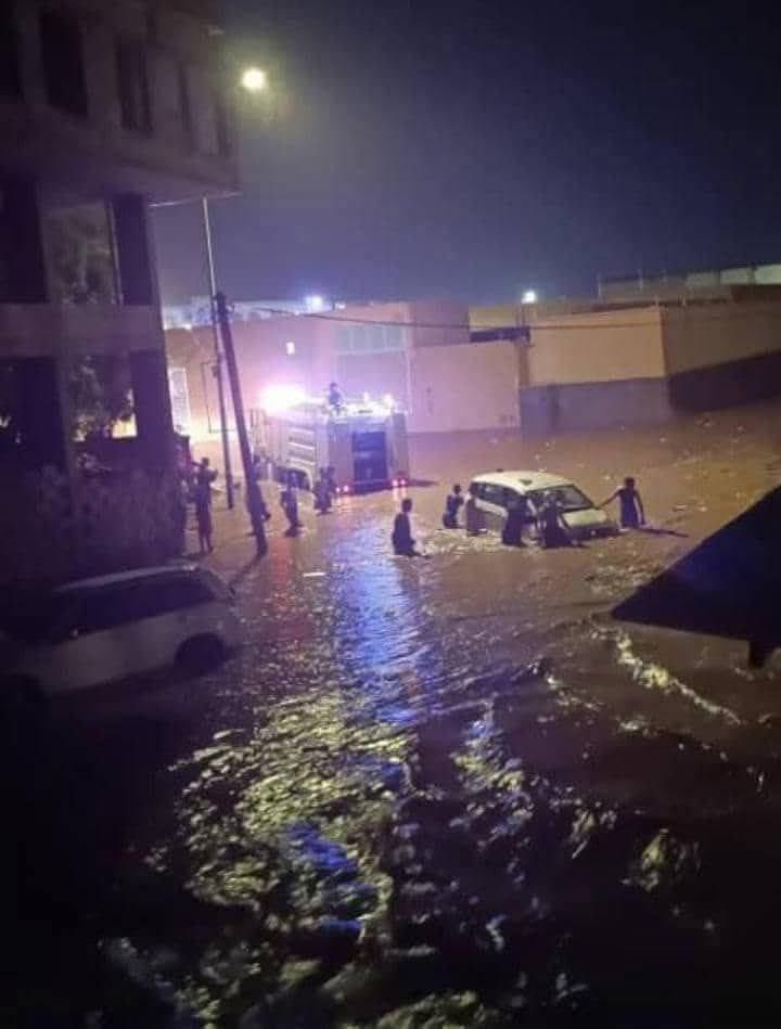 بارش شدید باران و جاری شدن سیل در عدن یمن