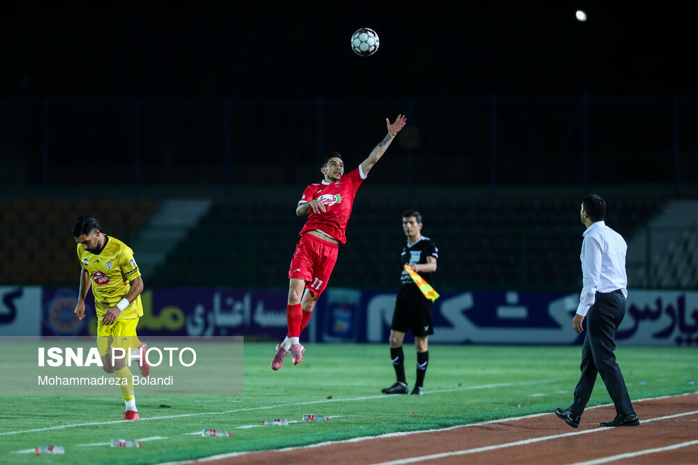  لیگ برتر فوتبال؛ دیدار تیم‌های پرسپولیس و فجر سپاسی