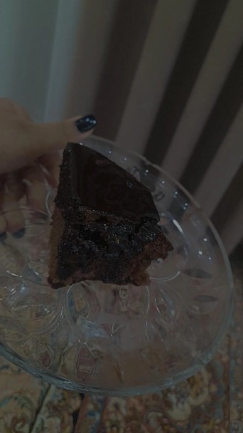 از شما/عصرونه کیک خیس شکلاتی نوش نگاهتون 😍
