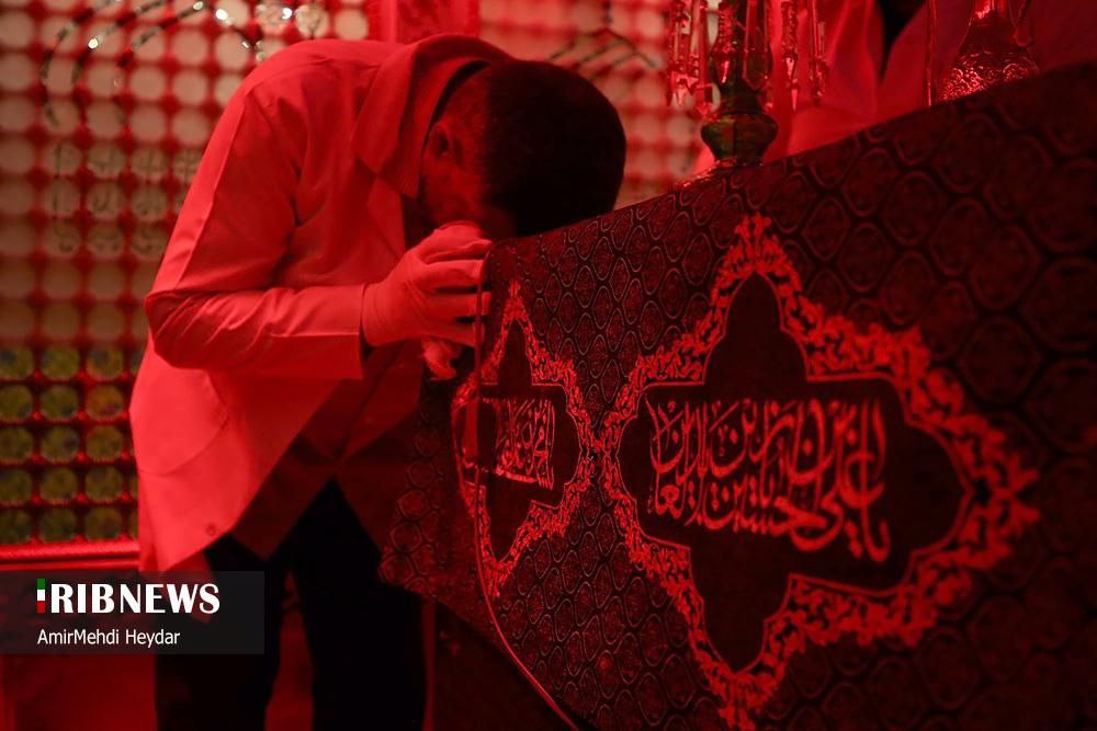 آیین غبارروبی ضریح مطهر آستان مقدس امامزاده صالح (ع)