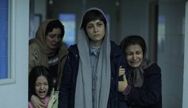 یک رقابت سه‌گانه در صدر جدول؛ سینما ۲۱ میلیارد کاهش فروش داشت