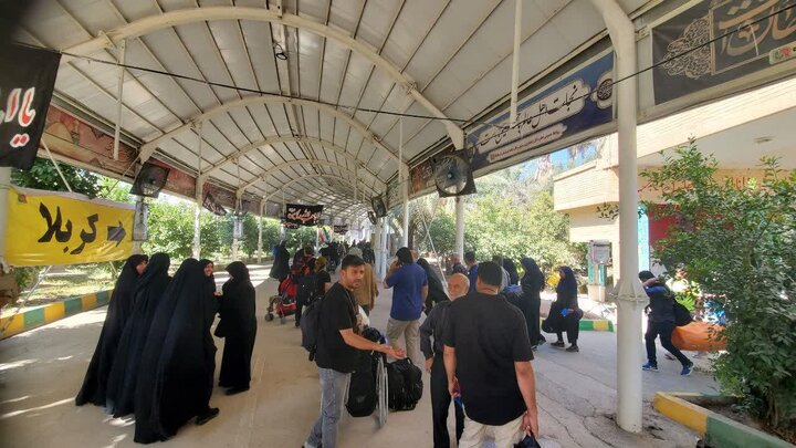 جابه‌جایی بیش از ۳۱ هزار زائر اربعین از مرز خسروی با حمل‌ونقل کرمانشاه