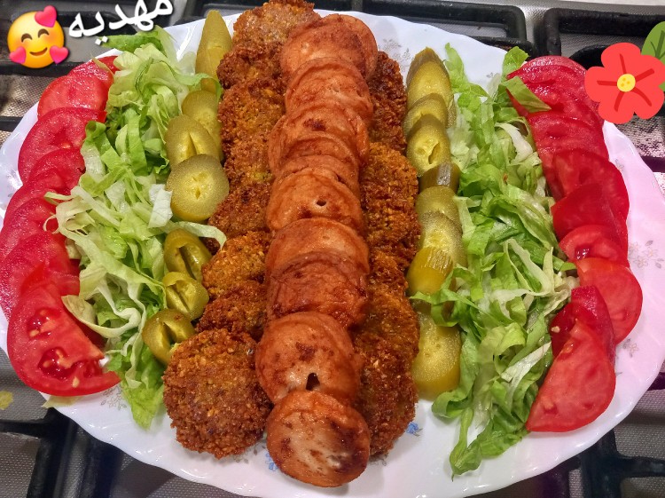 از شما/فلافل و کوکتل با مخلفات 🥰😋😋