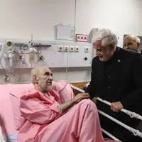 عیادت معاون اول رئیس‌جمهور از سید محمد خاتمی 
