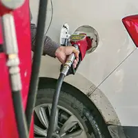 حذف بنزین یارانه‌‏ای برای لوکس‌سواران؟