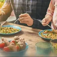 کم غذا بخوریم یا درست غذا بخوریم؛ کدام بهتر است؟