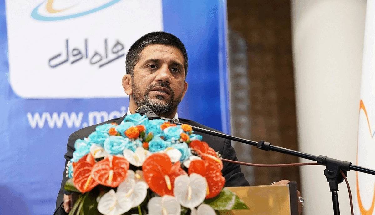 رونمایی از کتاب قهرمان نسل اولی کشتی ایران