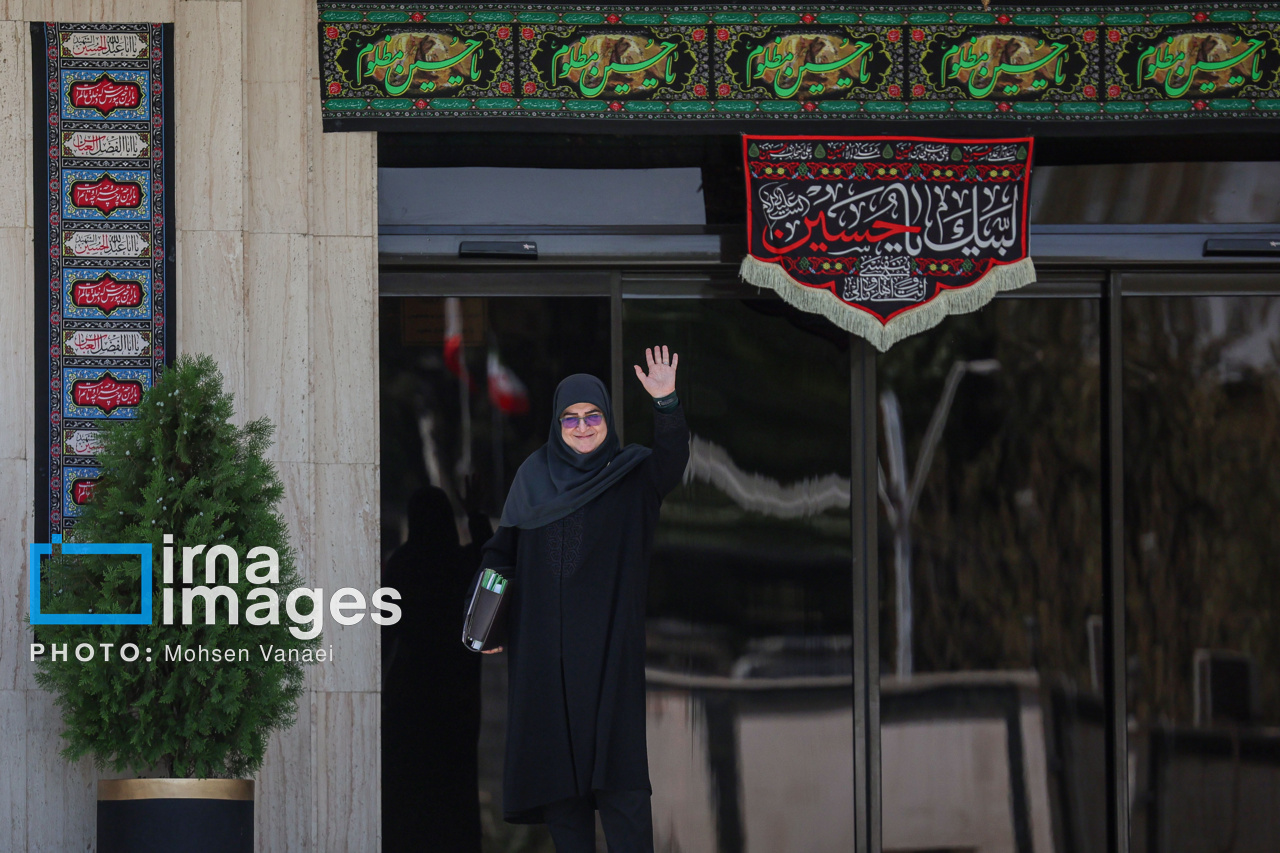 عکس/ اعضای هیأت دولت در جمع خبرنگاران