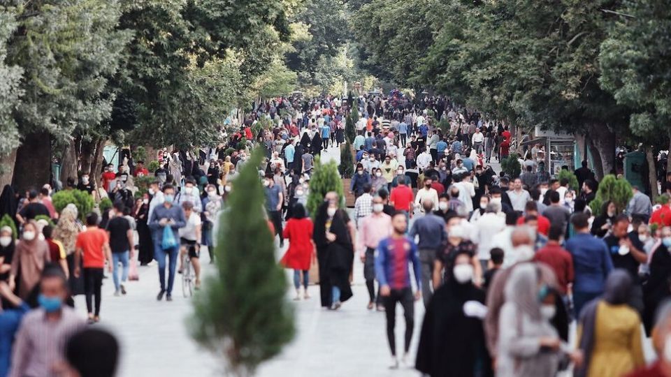 سرمقاله شرق/ جامعه تعلیقی