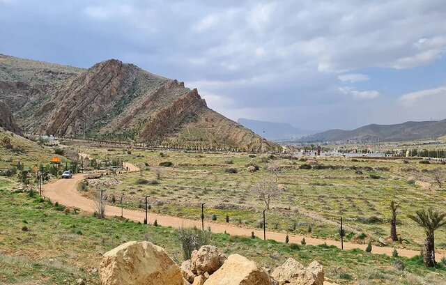 دسترسی به ارتفاعات بام سبز شیراز هموارتر می‌شود