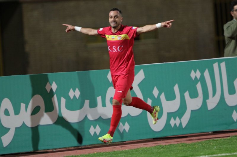 مدافع فولاد شاگرد خطیبی شد