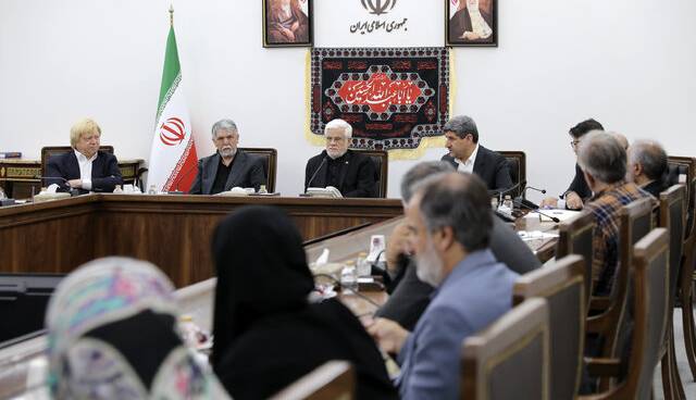 عارف: نباید یک نفر و یا شورای تامین شهرستان خلاف نگاه بزرگان برای فرهنگ و هنر کشور تصمیم بگیرد
