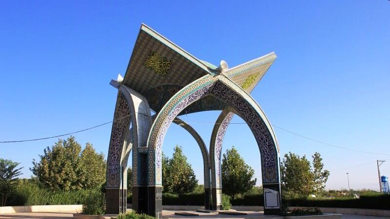 ساخت ۹۰ درصد یادمان‌های شهدای گمنام استان یزد تکمیل شد