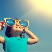 عینک آفتابی بزنید! به این ۳ دلیل