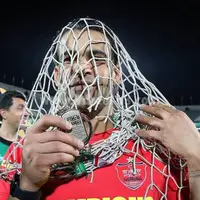 آل‌کثیر لحظه آخر قرارداد بست!