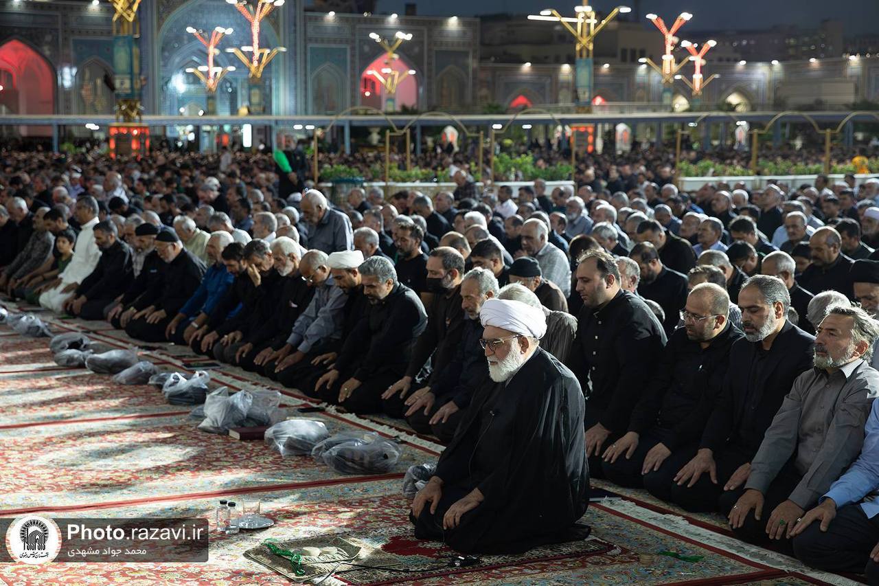 حضور تولیت آستان قدس رضوی در بخش‌های مختلف اسکان و مواکب خدمت‌رسان 