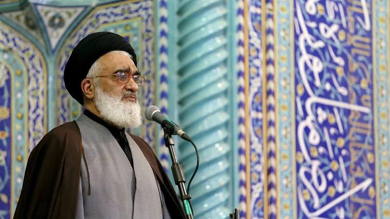 خطیب جمعه قم: مسجد زمینه ساز همبستگی امت اسلامی است