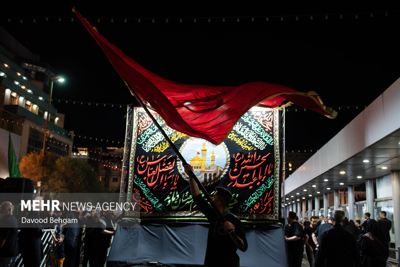عکس/ عزاداری شب رحلت پیامبر(ص) و شهادت امام حسن(ع) در مشهد