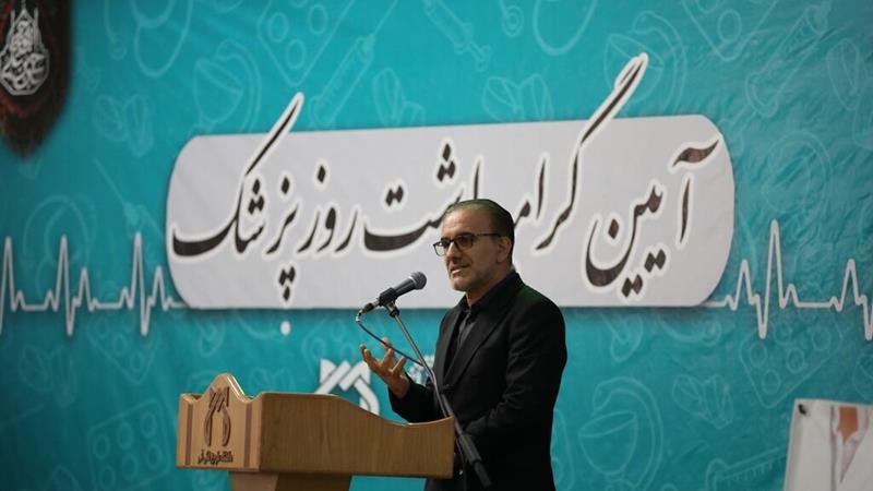 نیازمند حمایت همهجانبه حوزه علمیه برای جهش علم پزشکی هستیم
