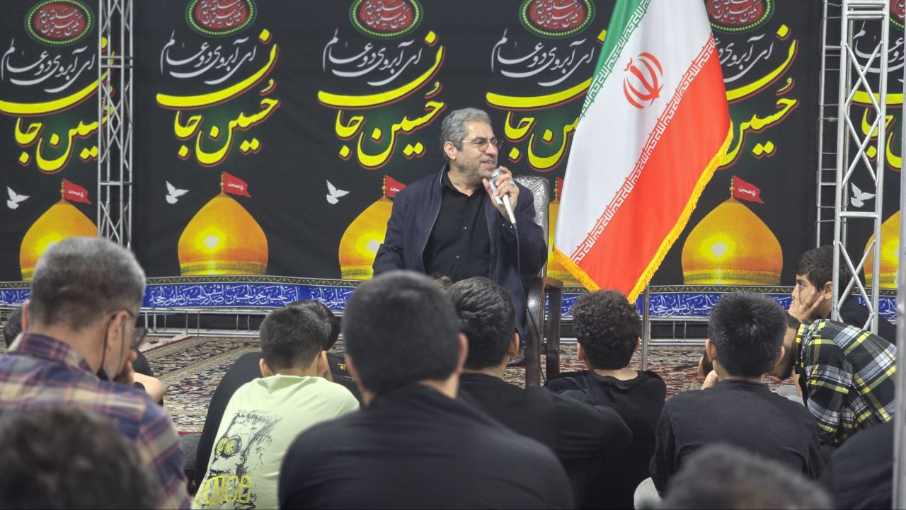 قرار با شهدا در آستانه شهادت امام مهربانی‌ها، در جوار مزار شهدای بهشت رضا(ع) مشهد