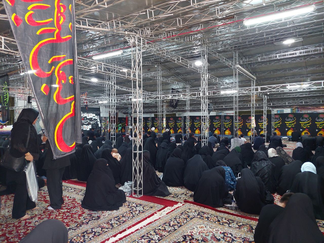 قرار با شهدا در آستانه شهادت امام مهربانی‌ها، در جوار مزار شهدای بهشت رضا(ع) مشهد
