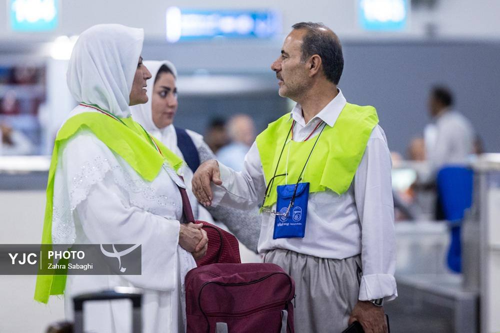 عکس/ اعزام اولین گروه زائران عمره ۱۴۰۴
