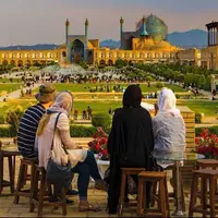 وزیر گردشگری: تا پایان امسال درآمد گردشگری ایران به ۱۰ میلیون دلار می‌رسد