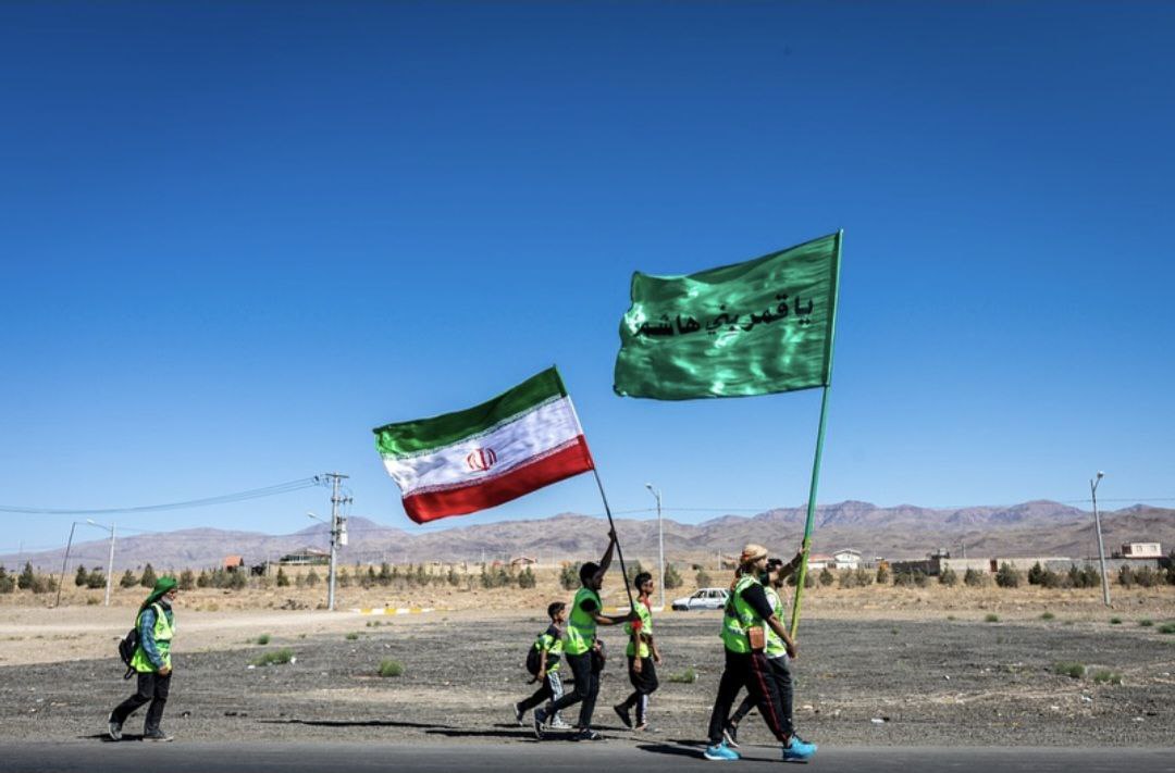 زائران پیاده مسیر آفتاب