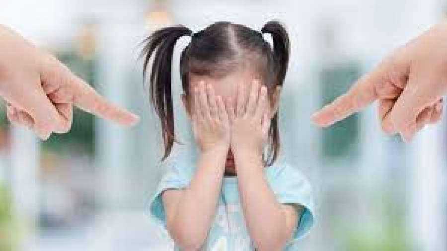 سخت‌گیری بیش از حد والدین چه اثراتی می‌تونه رو مغز بچه‌ها بگذاره!
