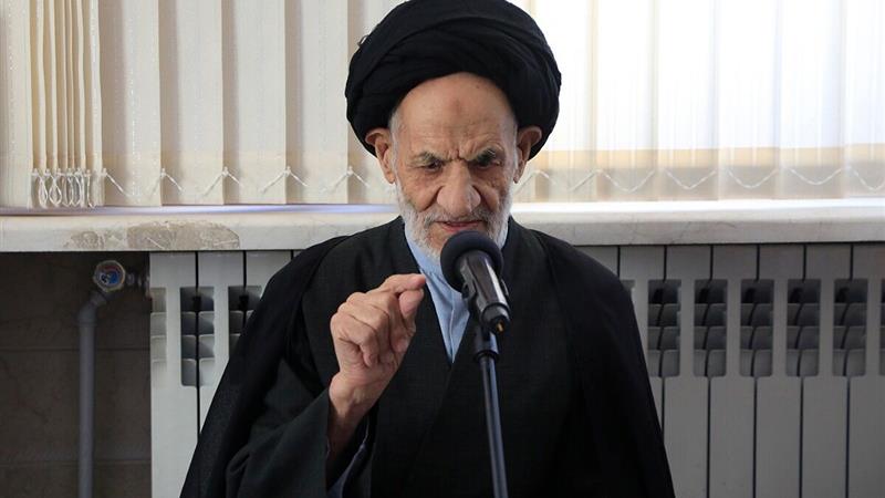 امام جمعه بیرجند: پیادهسازی عدالت و قانون، اساس نظام جمهوری اسلامی است