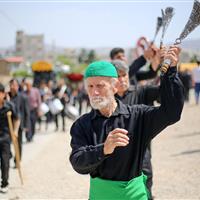 دسته‌ روی دیوار قومیت‌ها در غم غریب الغربا