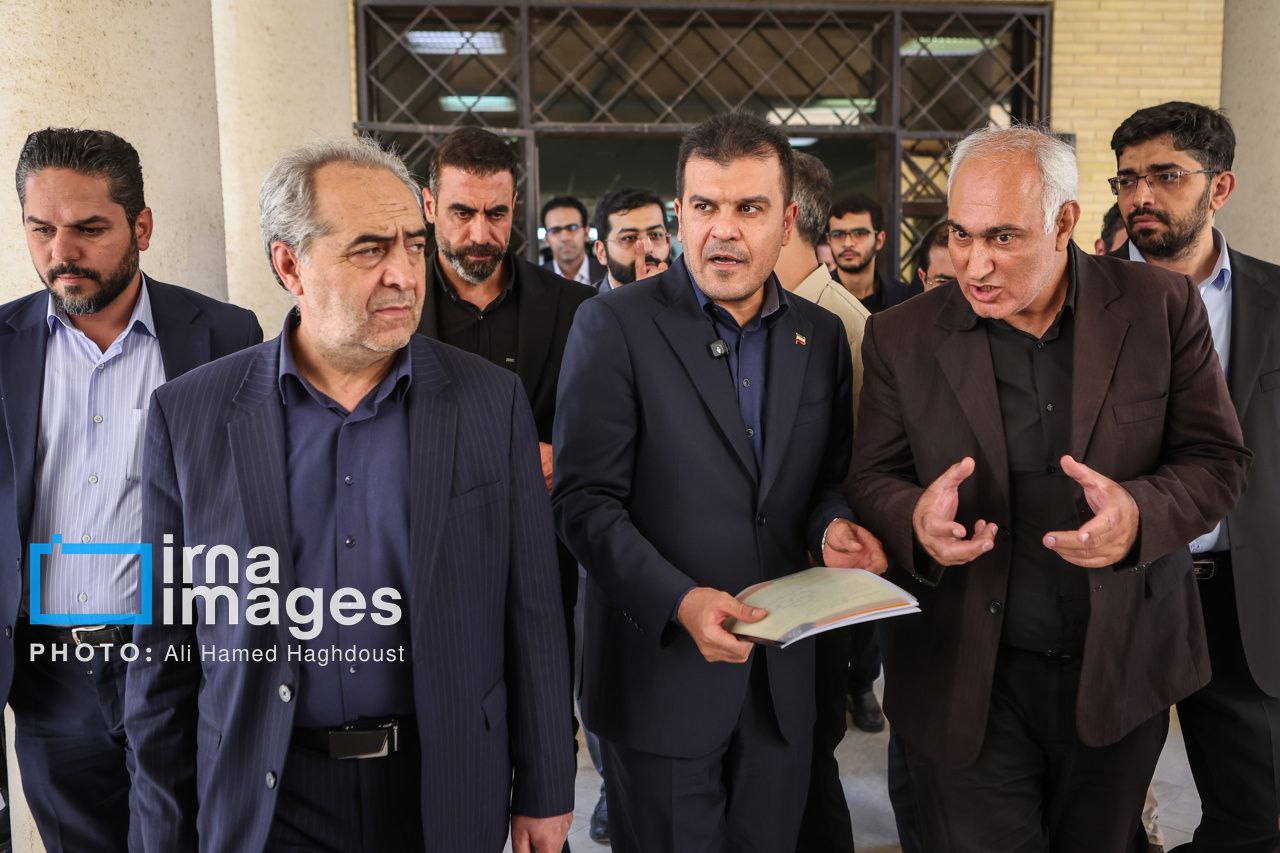 سفر معاون علمی رئیس جمهور به تبریز  